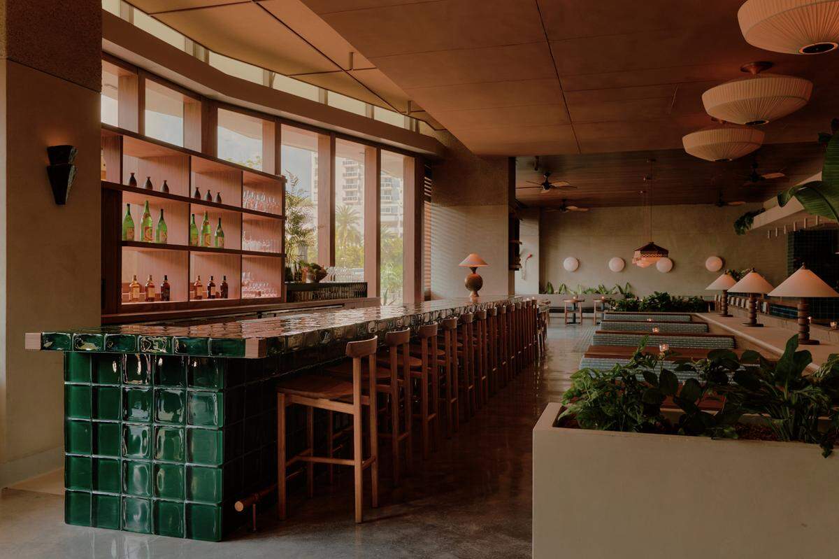 The glass block bar at Uchiko in Miami Beach.