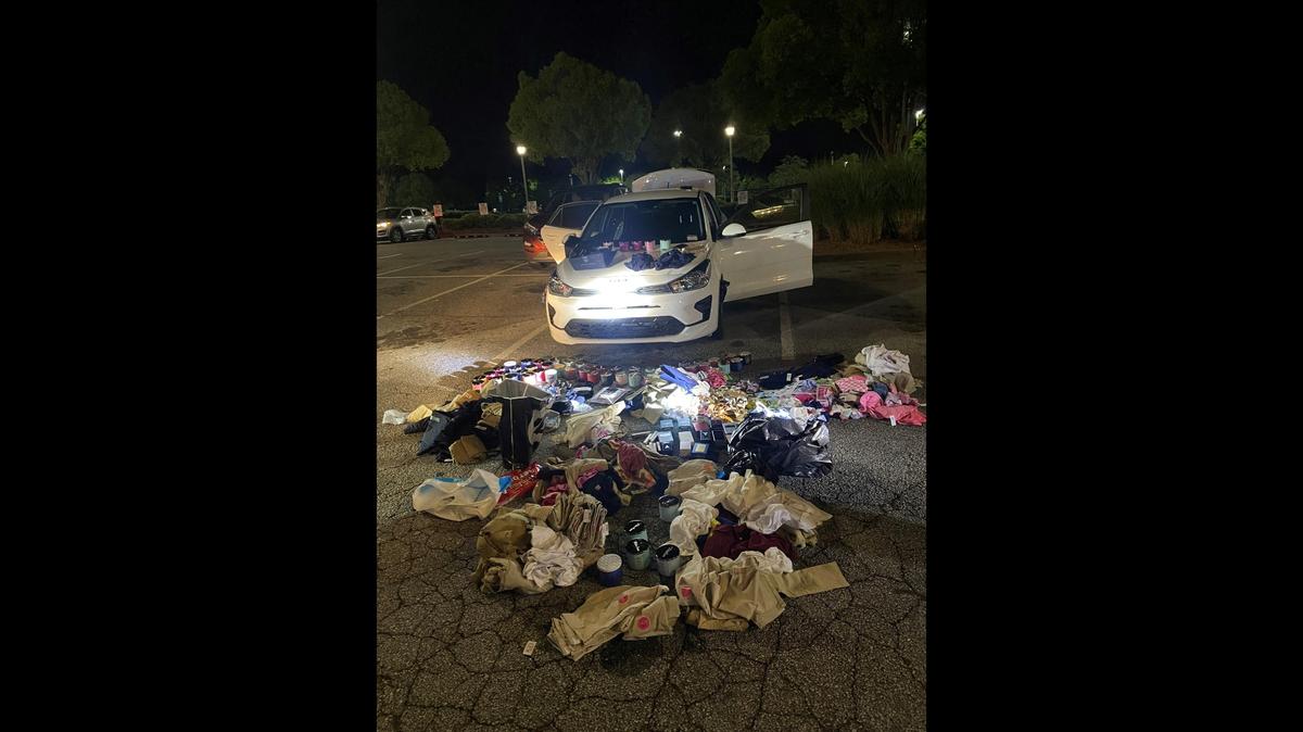 A failed “shoplifting spree” led to $8,000 in stolen goods outside a Georgia mall, police say.