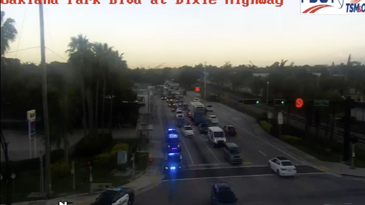 A fatal fiery crash shut down a stretch of Oakland Park Boulevard early Wednesday, deputies say.