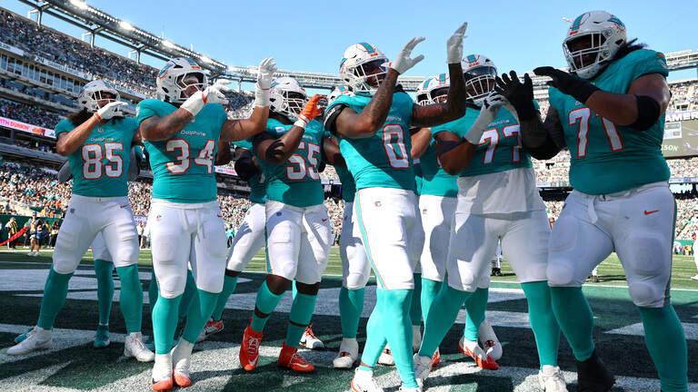 Los Dolphins encuentran la fórmula perfecta y consiguen su primera victoria de la temporada