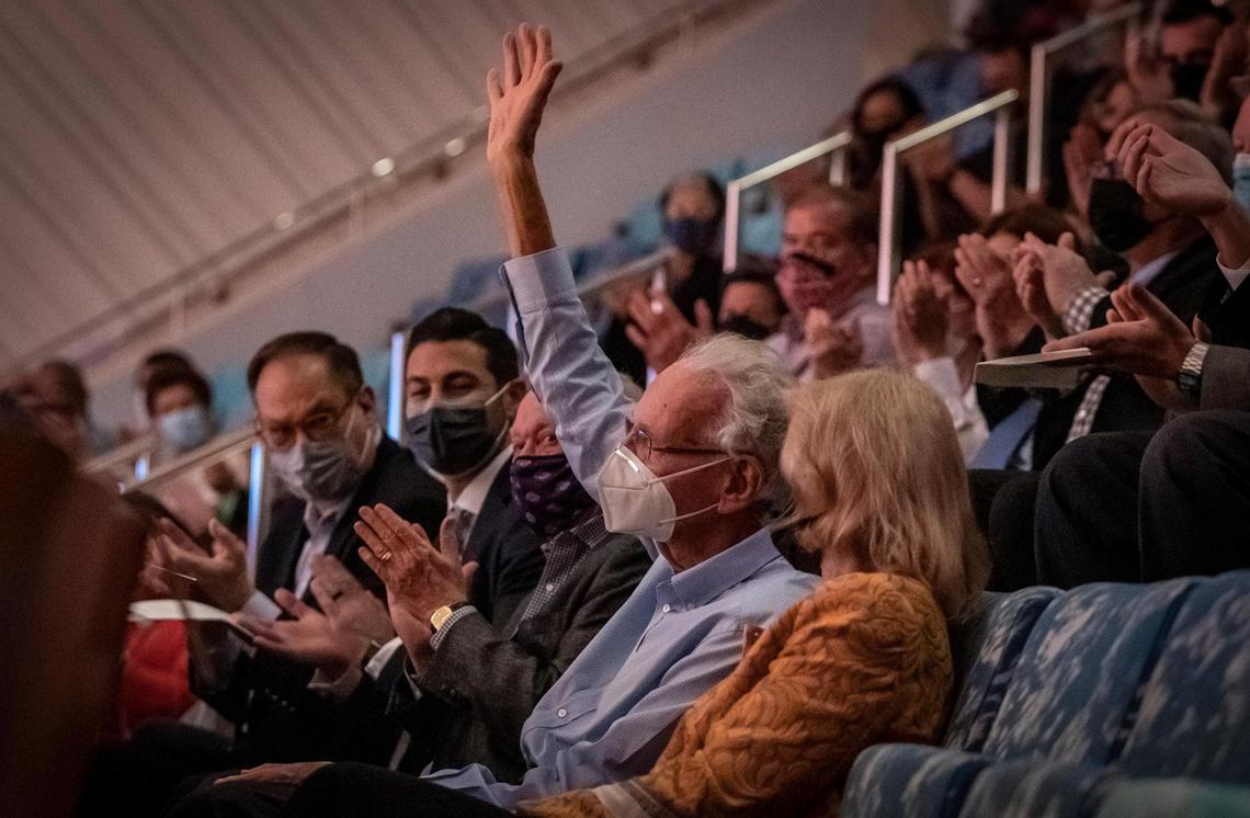 Norman Braman, center, acknowledges the applause from the crowd on March 7, 2022, after Mayor Dan Gelber announced the building of the new Irma and Norman Braman Cancer Center on Mount Sinai’s Main Campus in Miami Beach.