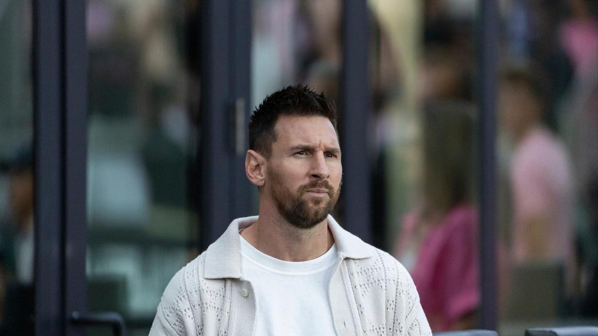 Inter Miami forward Lionel Messi arrives to Chase Stadium before his team plays against Toronto FC in their Leagues Cup Round of 32 soccer match on Thursday, Aug. 8, 2024, in Fort Lauderdale, Fla. He might make his return Saturday at home against Philadelphia after a two-month injury layoff.