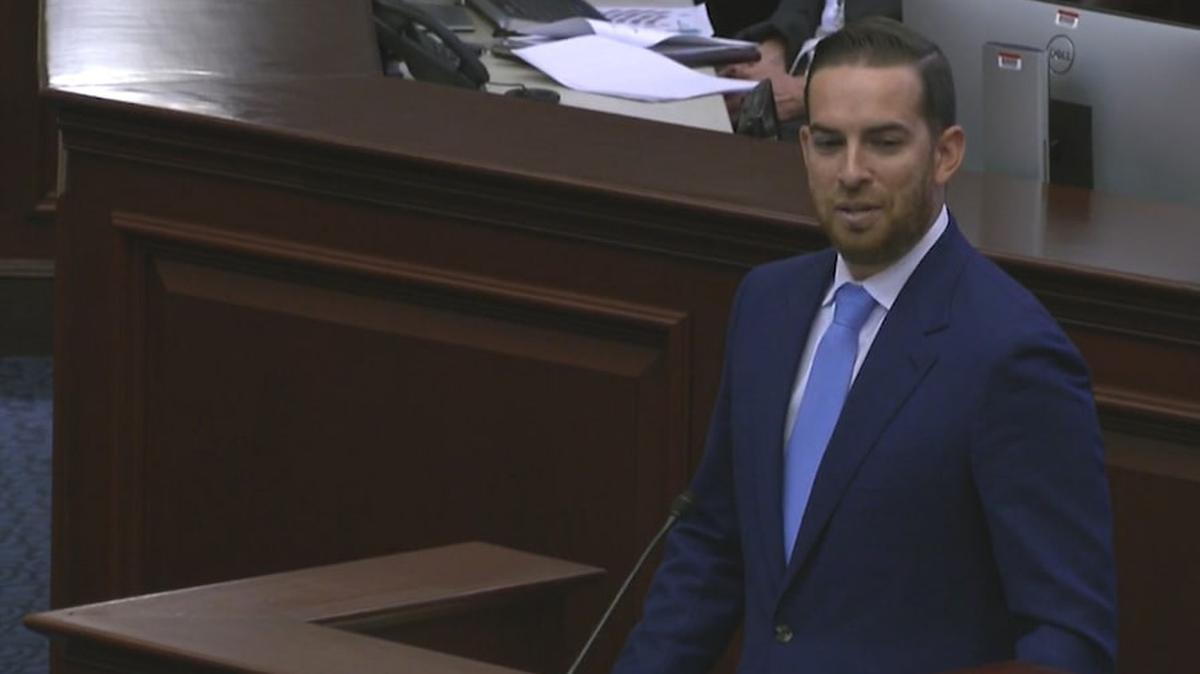 El representante estatal de la Florida Daniel Pérez, republicano de Miami, fue instalado como presidente republicano de la Cámara el lunes 18 de septiembre de 2023, y se espera que ocupe el cargo desde noviembre de 2024 hasta noviembre de 2026.
