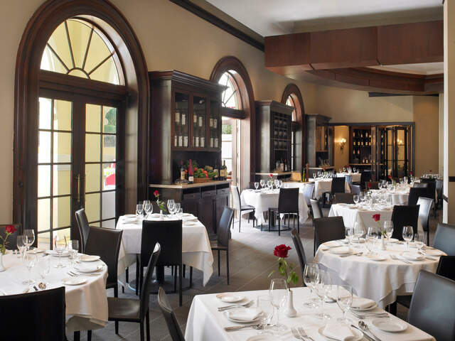 La antigua imagen del restaurante Il Mulino New York en Acqualina Resort & Residences.