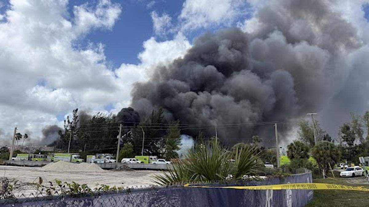 A massive warehouse blaze near Miami Gardens prompted multiple Miami-Dade Fire Rescue units to respond on Thursday, March 5.