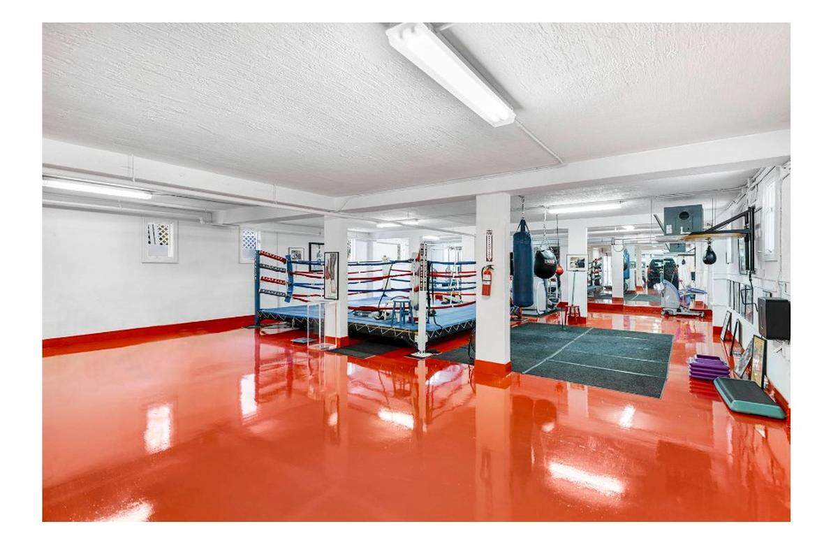 Boxing ring at Tom Joyner’s home in Golden Beach
