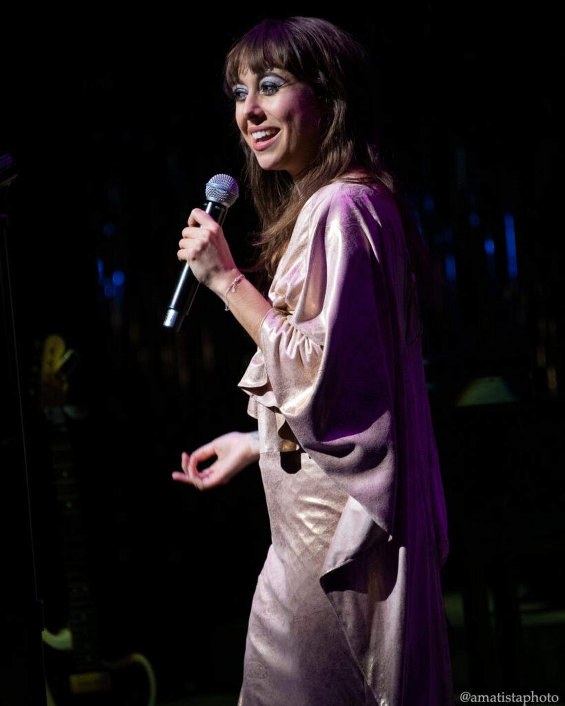 The daughter of bebop artists Stephanie Nakasian and Hod O’Brien, Veronica Swift says, “I grew up on the road with my parents, so like, green rooms and jazz clubs were very much a home and the music was very much a language.”