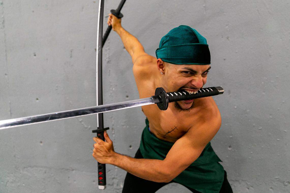 Anthony Ramos cosplays as Roronoa Zoro from the anime “One Piece” during the 2022 Florida Supercon.