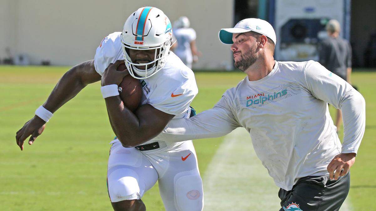 Dolphins tight end Dwayne Allen is feeling better after missing much of the summer with an injury, but still not 100 percent.