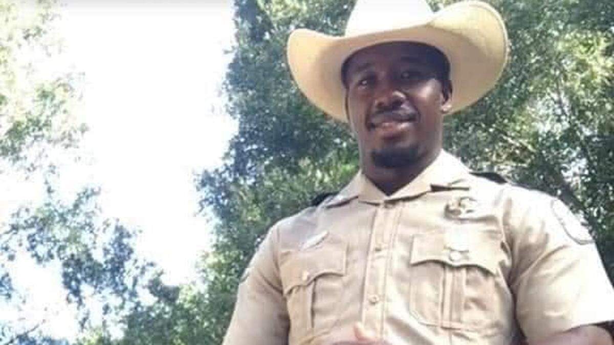 Julian Keen Jr., 30, was fatally shot while off duty.