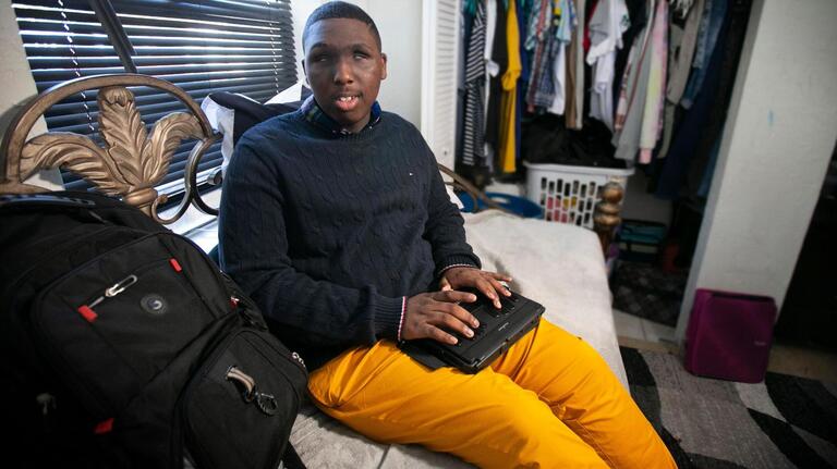 Blind since birth, this teen dreams of an independent life and meeting a musical hero