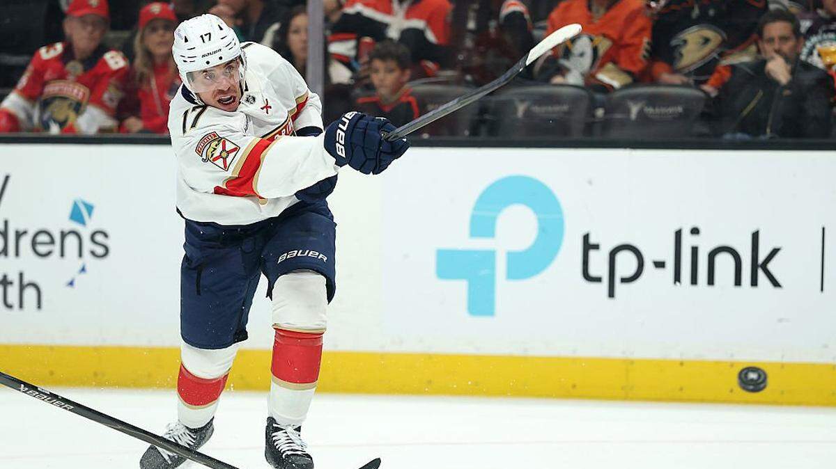 ANAHEIM, CALIFORNIA - NOVEMBER 04: Florida Panthers center Evan Rodrigues #17 shoots the puck during the first period of a game against the Anaheim Ducks at Honda Center on November 04, 2025 in Anaheim, California. (Photo by Sean M. Haffey/Getty Images)