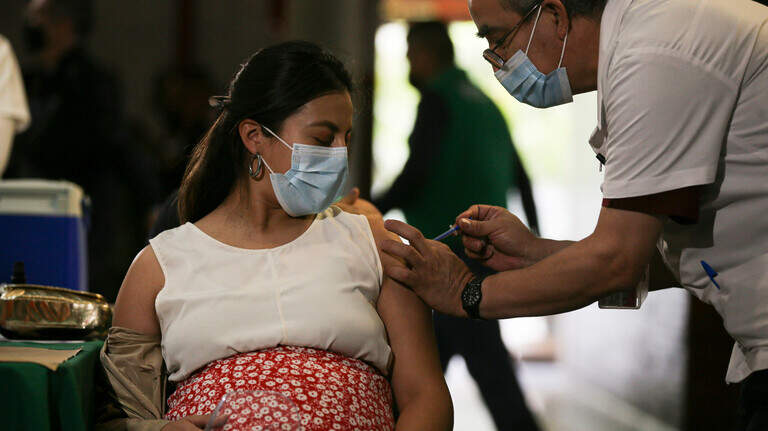 When should you get a COVID vaccine if you’re pregnant? Here’s what a study found