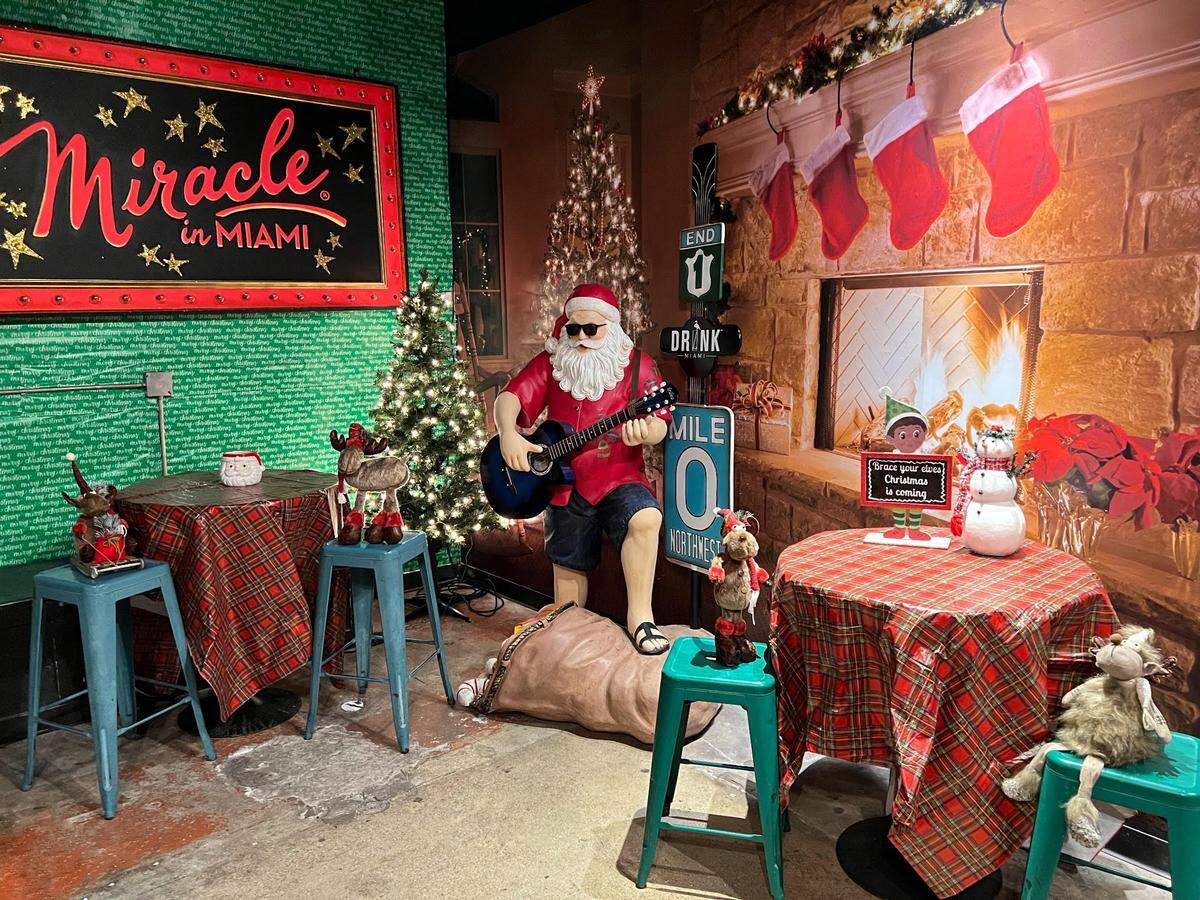 Miracle in Miami is a Christmas themed pop up bar with holiday drinks.