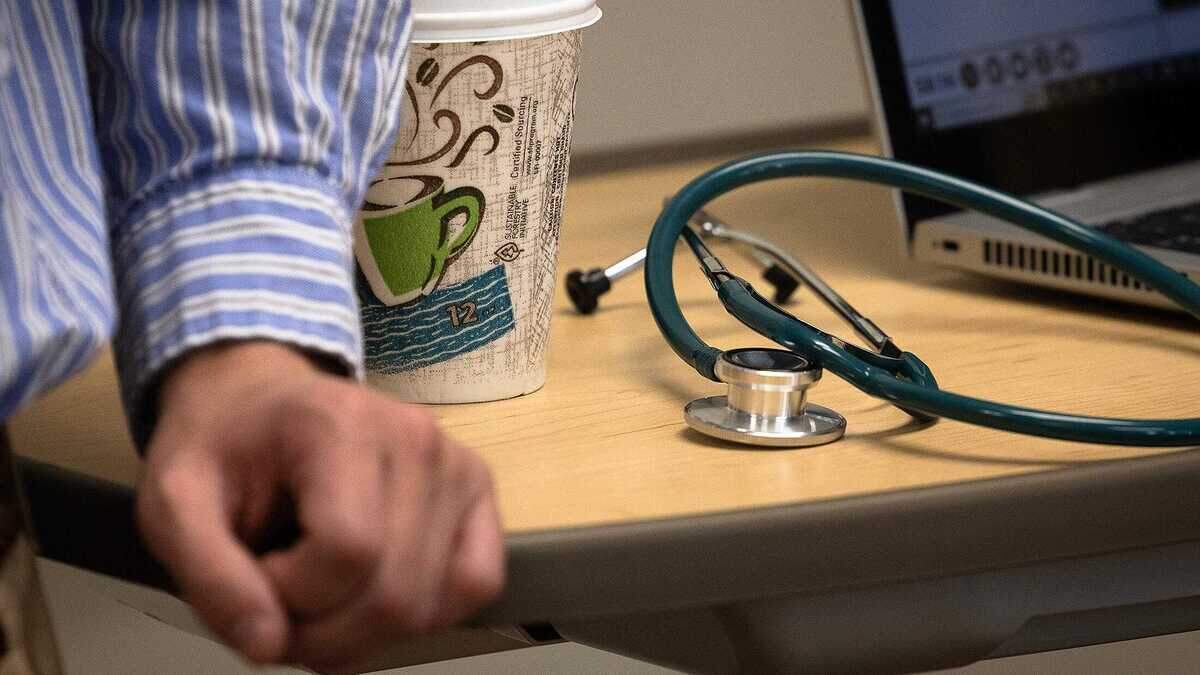 Should you get original Medicare or an Advantage plan? Here's what to know