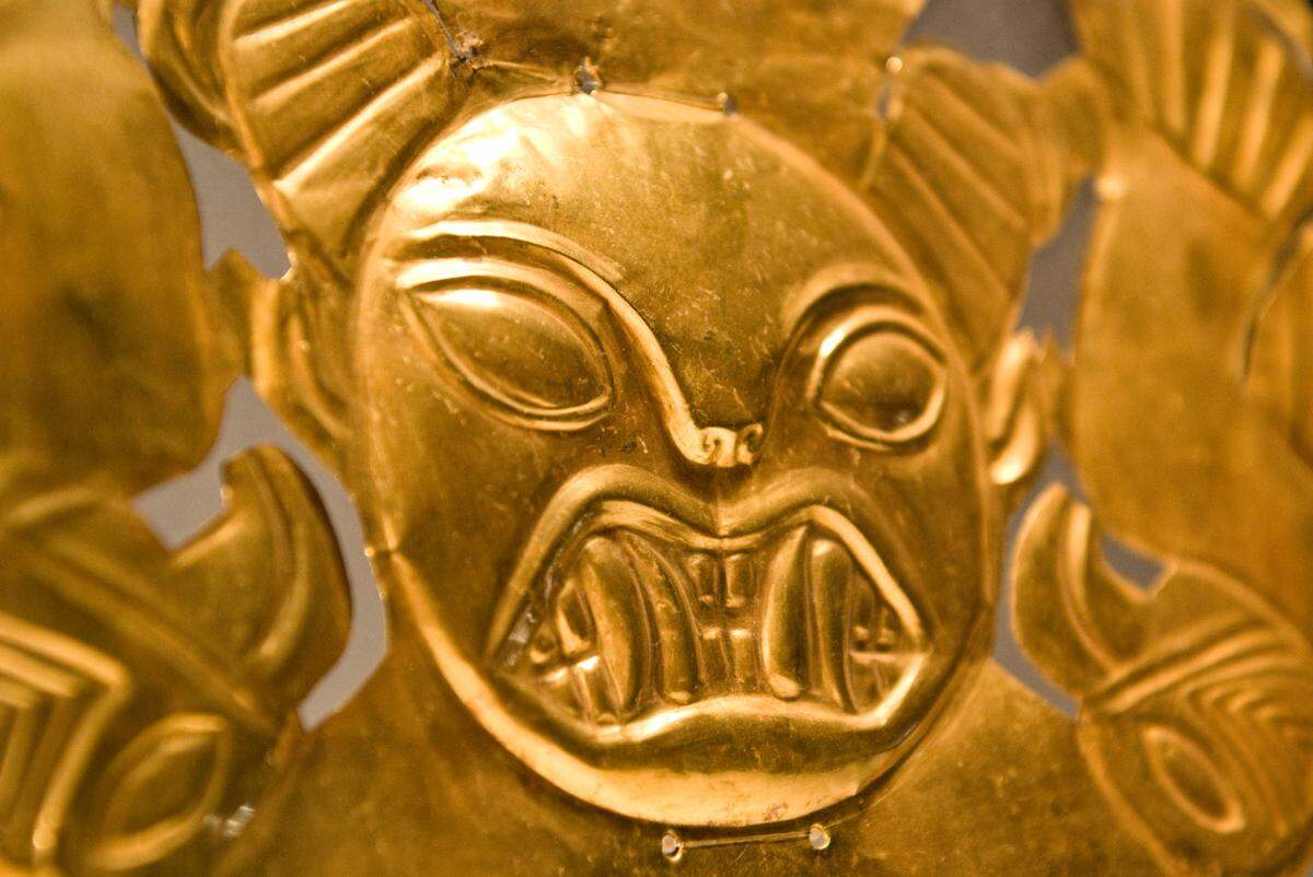‘Machu Picchu and the Golden Empires of Peru’ at the Boca Raton Museum of Art brings together an augmented reality journey and 192 gold artifacts from the region.