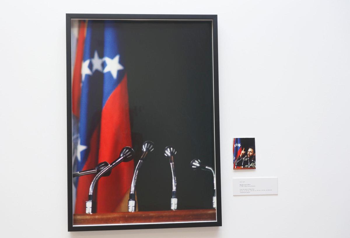 La obra de Reynier Leyva Novo de la serie 'Un día feliz'. En todas las imágenes se eliminó la imagen de  Fidel Castro. Alie Skowronski askowronski@miamiherald.com