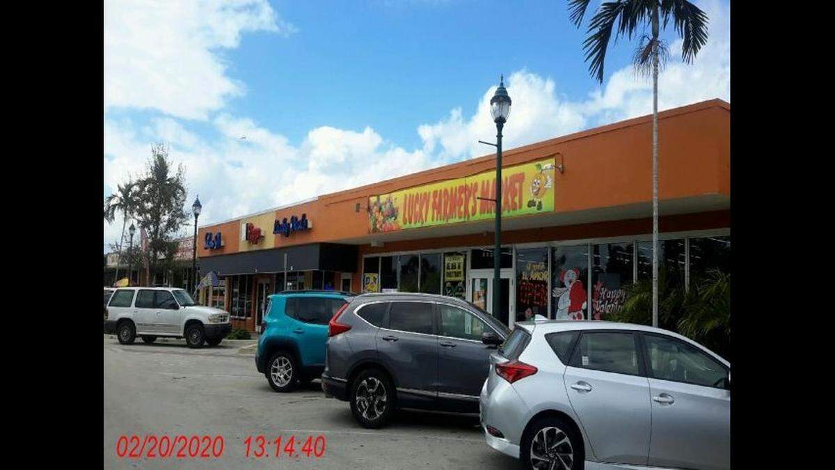 Lucky Farmers Market, 61 NE 44th St., Oakland Park