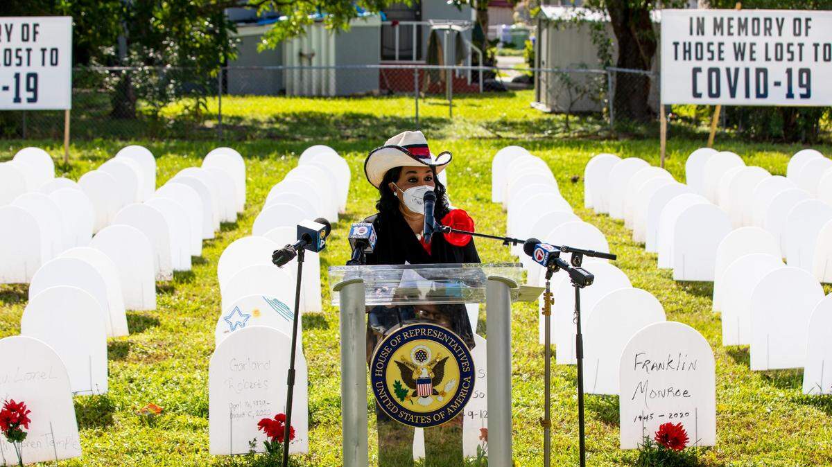 Congresswoman Frederica Wilson speaks during an event to unveil an expanded memorial cemetery in Liberty City’s Simonoff Park, in memory to those lost to coronavirus, and conduct a ceremonial ribbon cutting for new COVID-19 testing site established at the nearby Jessie Trice Community Health System (JTCHS) in partnership with Florida International University to serve Miami-Dade County’s most vulnerable communities, in Liberty City, Florida, on Tuesday, November 24, 2020.