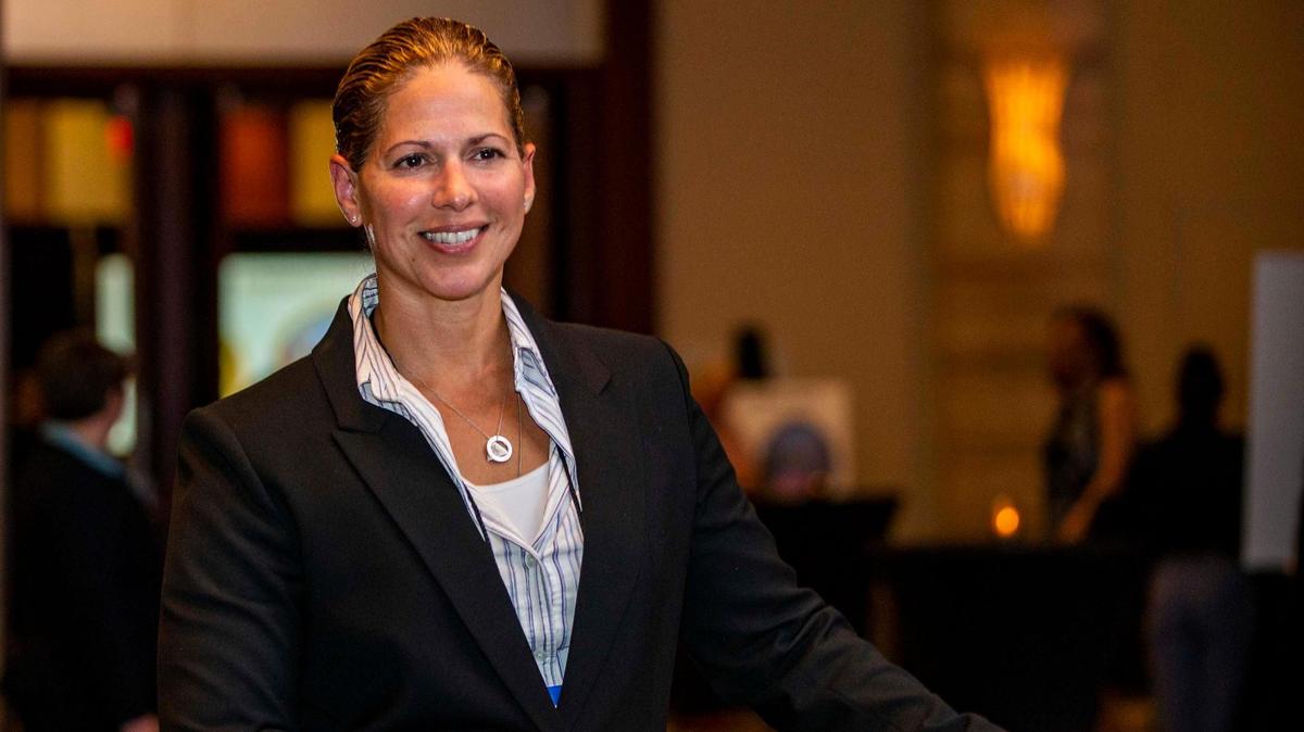 Sonia Quiñones, ex jefa de policía de la ciudad de Hallandale Beach (ya jubilada), asistió en abril a la convención anual de la Asociación Nacional de Mujeres Ejecutivas de la Ley en el Hotel Intercontinental de Miami.