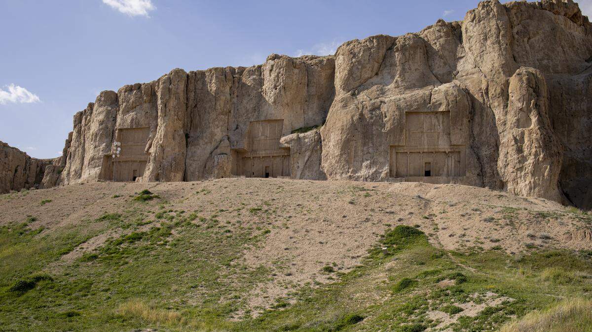 southern iran cliff canyon