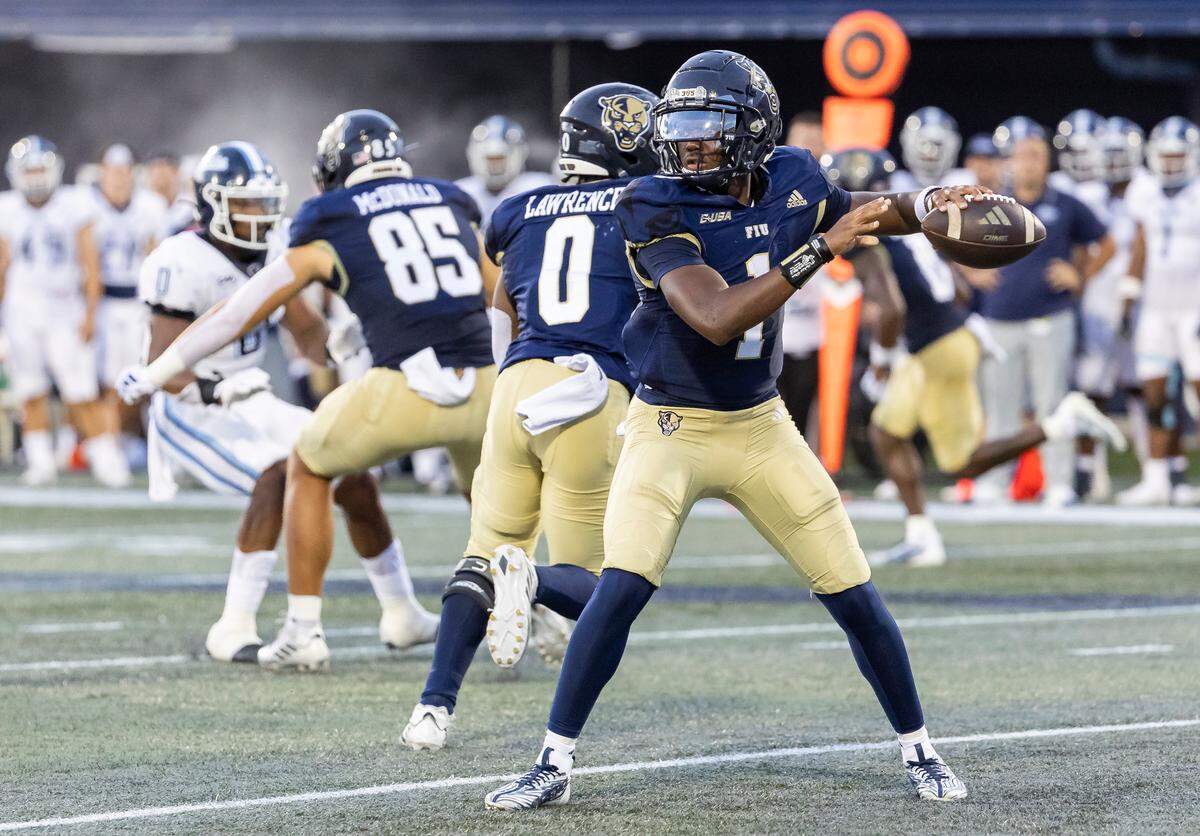 FIU Panthers quarterback Keyone Jenkins (1) looks to pass the ball in the second quarter of his NCAA DI football game against the Maine Black Bears at the FIU Football Stadium on Saturday, Sept. 2, 2023, in Miami, Fla.