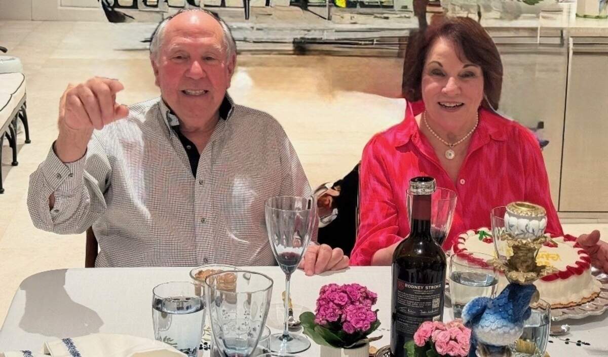 Mario and Lili Lamar are missing, along with two of their grandchildren, after their plane disappeared midway between the Bahamas and Miami.