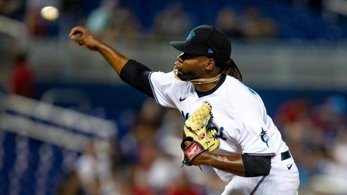 Miami Marlins pitcher Jorge Guzman (75) pitches the ball during the seventh inning of an MLB game against the Atlanta Braves at loanDepot park in the Little Havana neighborhood of Miami, Florida, on Monday, August 16, 2021.