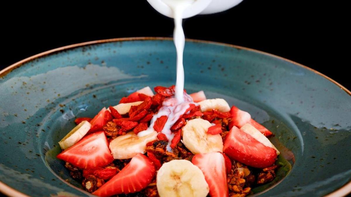 Goji bowl with granola and fresh fruit at Basil Park in Sunny Isles Beach.