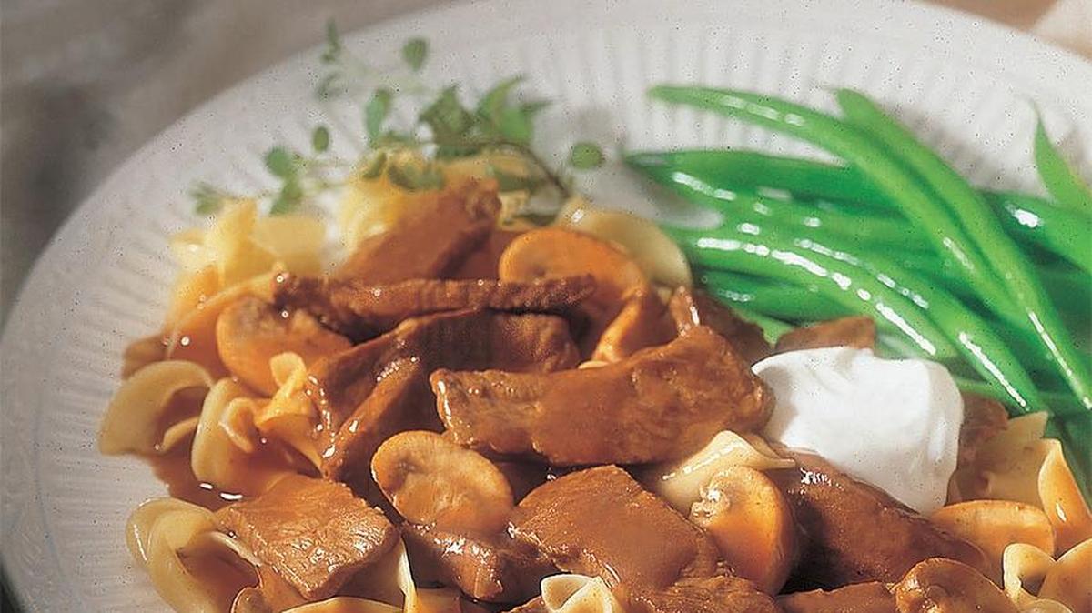 Beef stroganoff with egg noodles.