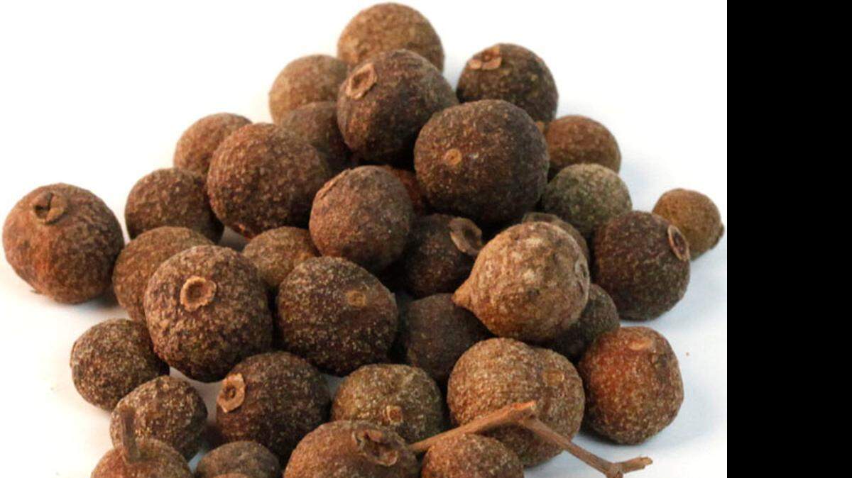 
Dried berries: Allspice grows on evergreen trees primarily in the Caribbean and Central America.
