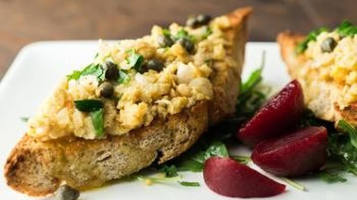 Chick Pea Toasts with Olive Oil.