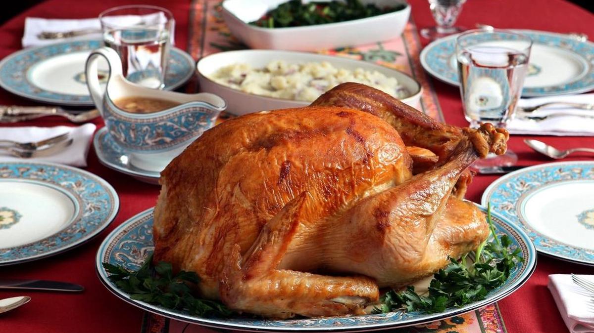 Why make a traditional turkey dinner when you can make the most-Miami Thanksgiving ever?