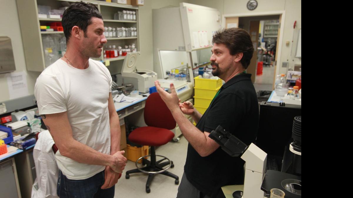 
VESTED INTEREST: Top Chef contestant Sam Talbot, left, talks to Chris Fraker at UM's Diabetes Research Institute. Talbot has Type 1 diabetes.

