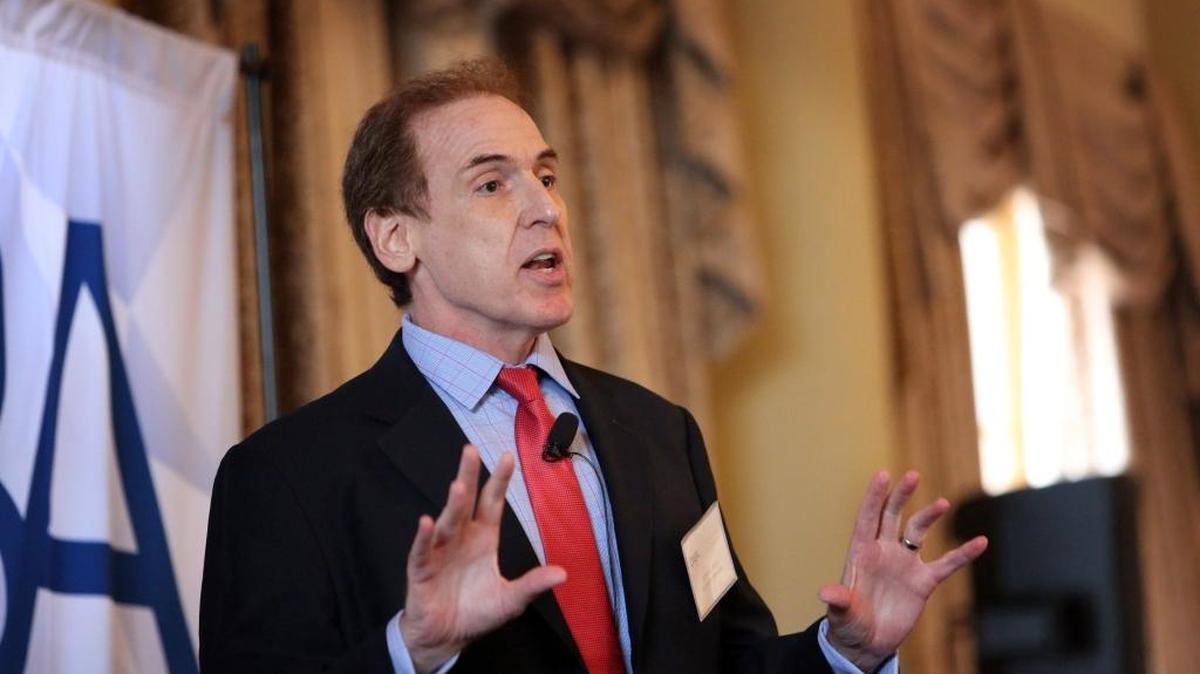 During its annual luncheon on Friday, August 25, 2017, at the Biltmore Hotel, the Cuban American Bar Association featured Brian Cuban, a Dallas attorney and brother of Mark Cuban, to talk about his personal journey with addiction, eating disorders, depression and suicide attempts. Cuban said it was important to have difficult conversations as the rate of suicides among attorneys is growing.