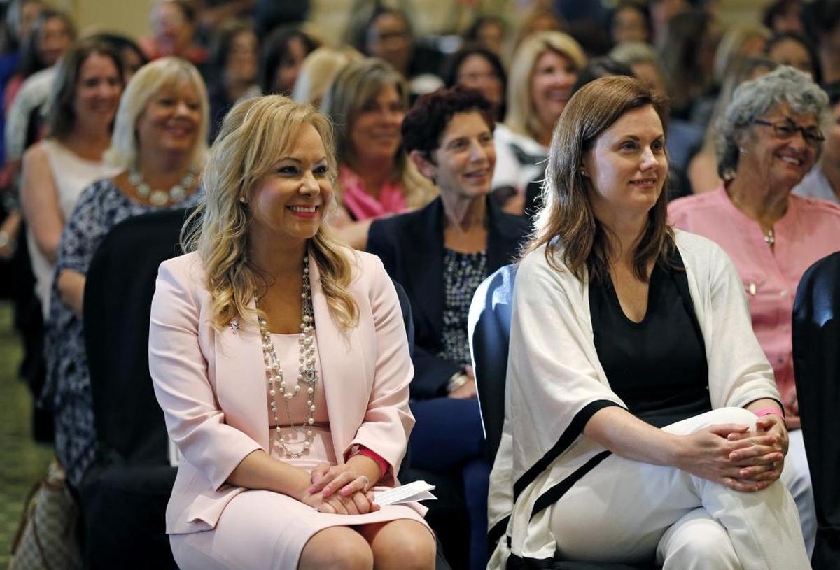 Maggie Wiegandt, vice president of oncology services for Memorial Healthcare Systems, and Dr. Heather Wright watch Lunden speak on Thursday. “We wanted to get someone that could really deliver the message of women wellness and empowerment,” Wiegandt said.