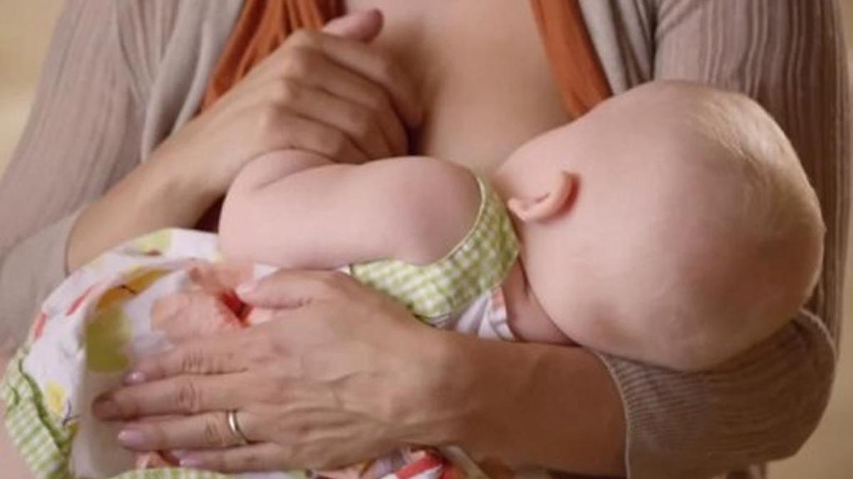 Breastfeeding helps mothers and their babies build a close and loving bond and contributes to their emotional development.