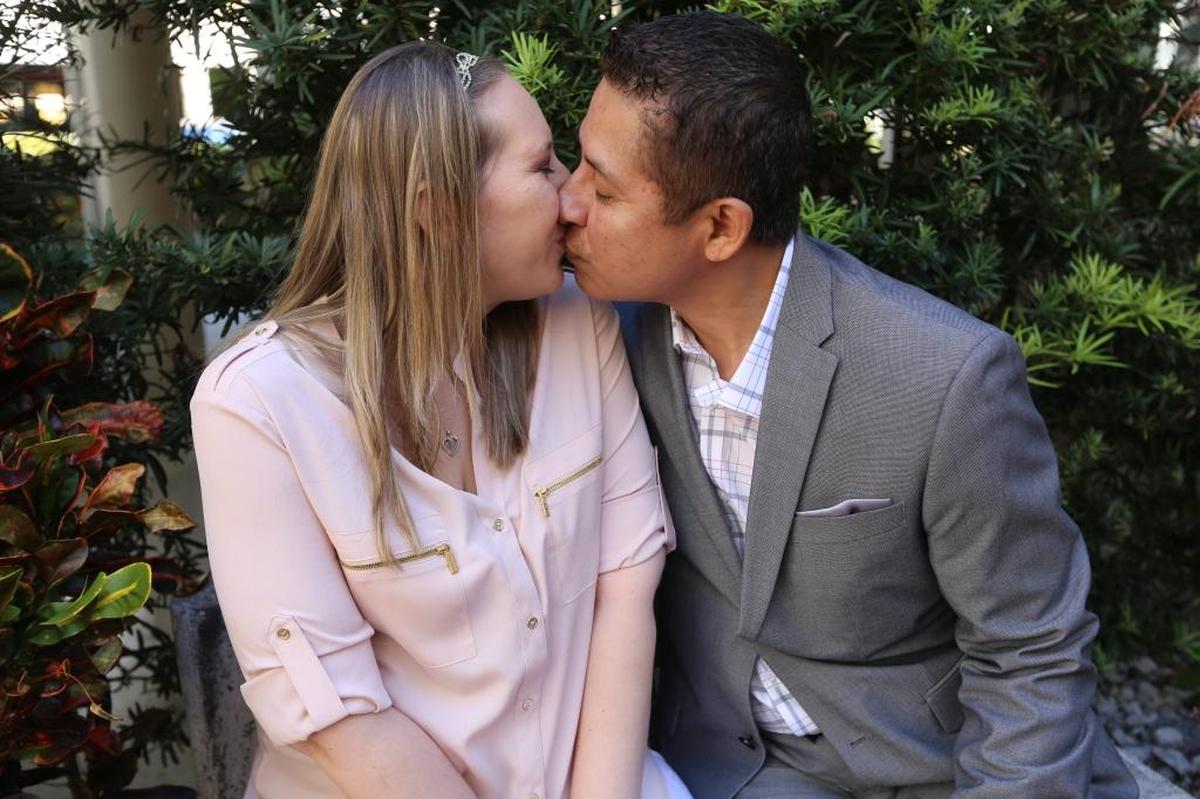 Husband and wife Cesar and Monica Calle share a moment together at Memorial Regional Hospital’s Memorial Transplant Institute in Hollywood on March 13, 2018. Cesar donated his kidney to his wife a month earlier. This was Memorial’s first kidney transplant.