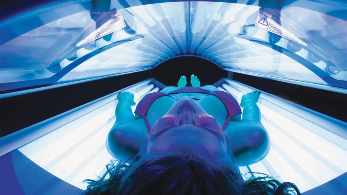 In the United States, more than 419,000 cases of skin cancer are linked each year to indoor tanning, according to the Skin Cancer Foundation.