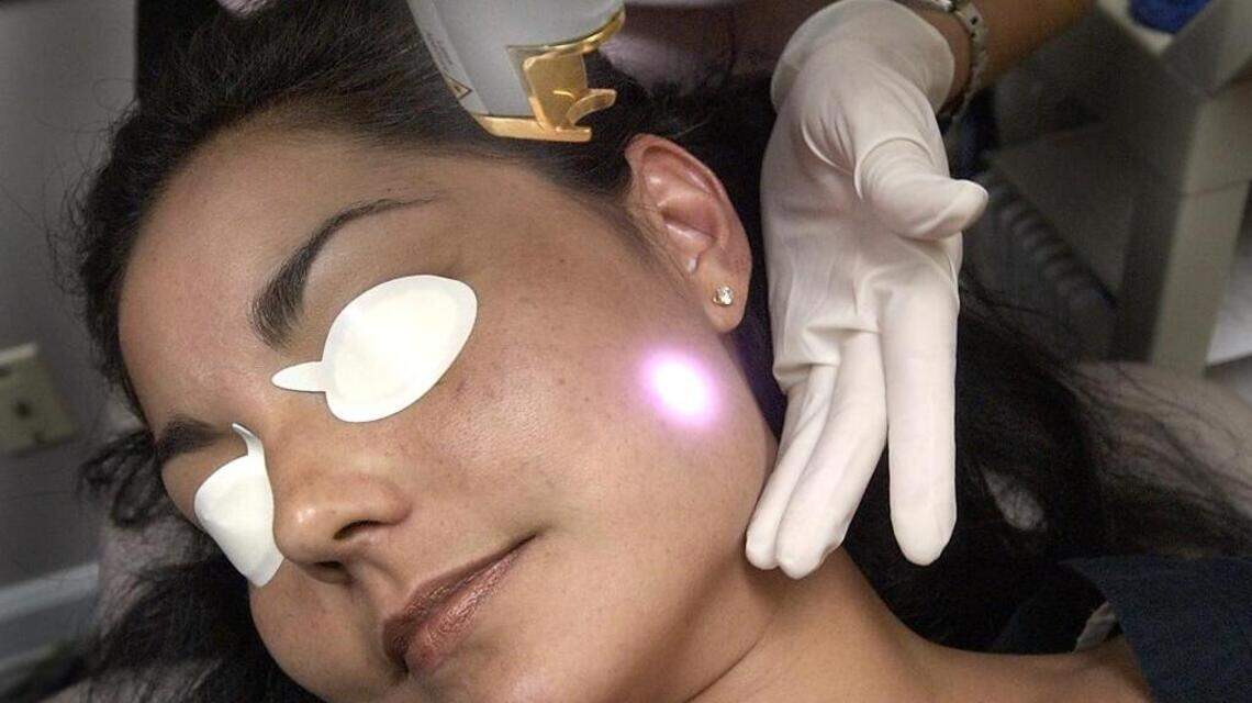 Sagging skin? Turkey neck? These treatments may help tighten your loose skin.