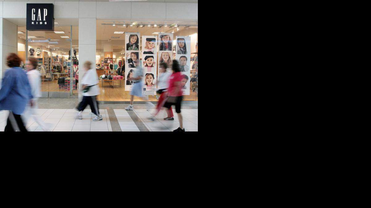 
Moving: Dadeland Mall Walkers walk three times a week in free program conducted by Baptist Health.

 
