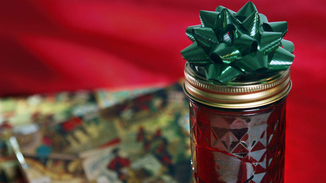 Classic ’98: Ho-ho-ho and a bottle of rum
