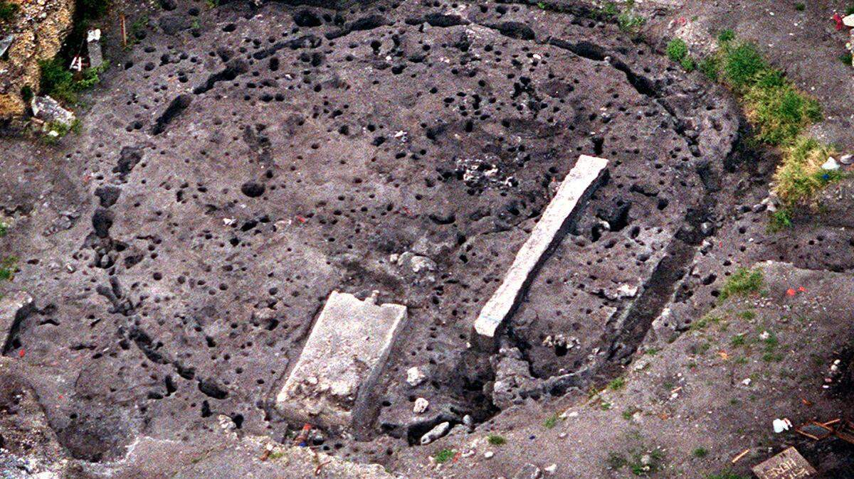 The Miami Circle at Brickell Point on the Miami River February 13th, 1999 after archeologists left the site.