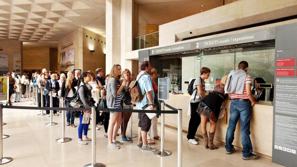 
Long lines at the Louvre are usually avoidable if you enter through the underground mall instead of the grand glass pyramid. 
