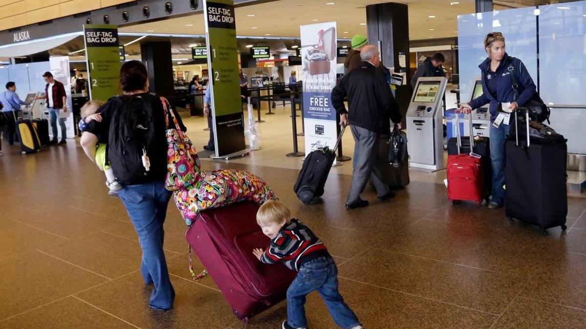 
The price of oil is at the lowest level in 6 1/2 years, and the industry is saving billions of dollars on fuel, giving airlines leeway to cut fares but still post healthy profits.
