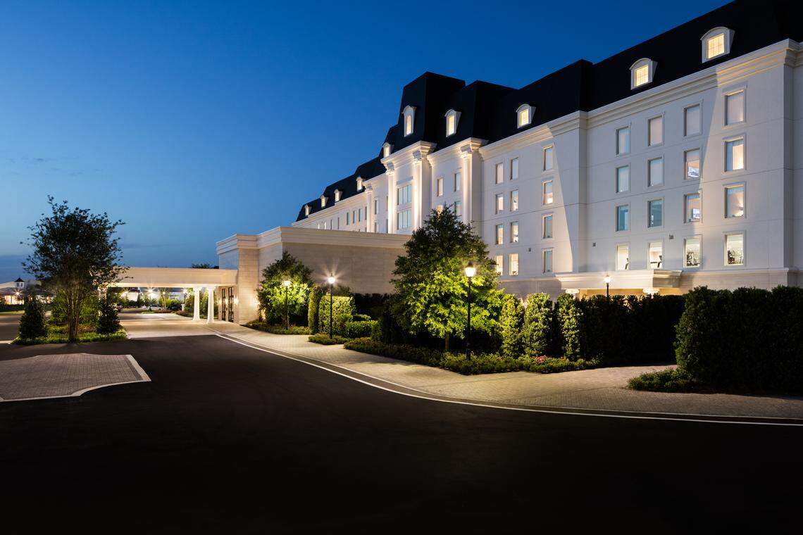 The Equestrian Hotel at World Equestrian Center blends refined design with the elegance of Florida’s horse country.