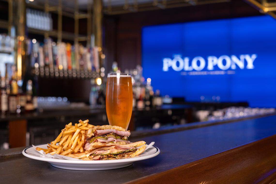 Dining at The Polo Pony pairs delicious food with Ocala’s deep-rooted equestrian culture.