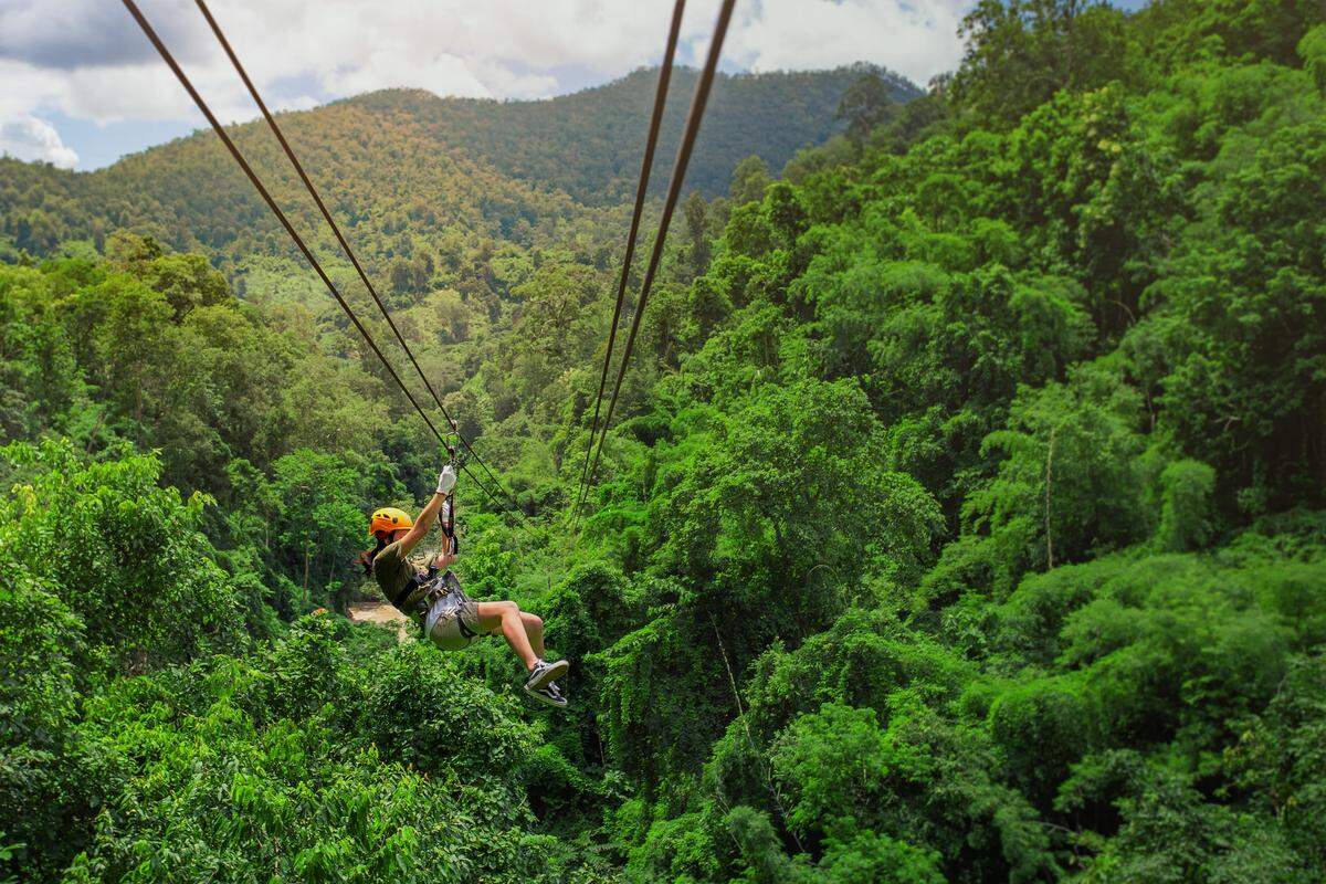  Panama’s Stopover Program allows travelers to explore the country for up to seven days at no additional airfare.