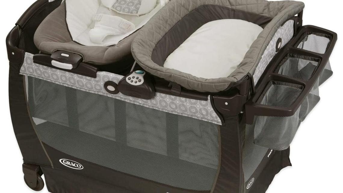 
Graco Pack n Play Playard Snuggle Suite LX
