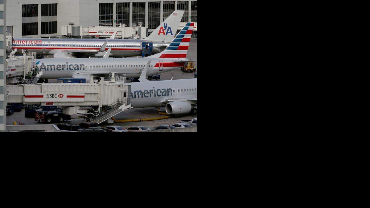 
Thieves with stolen usernames and passwords have broken into customer accounts at American and United airlines and in some cases booked free trips or upgrades, the airlines said. 
